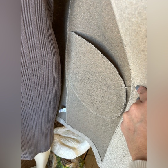 Love tree long coat sleeveless size M preloved - Picture 5 of 9